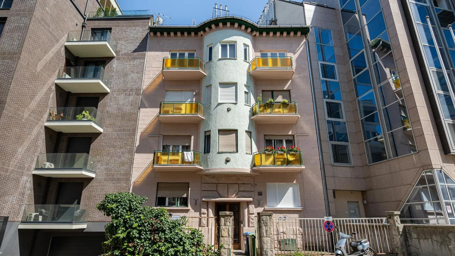 Spark Climb Studio Budapest Hungary